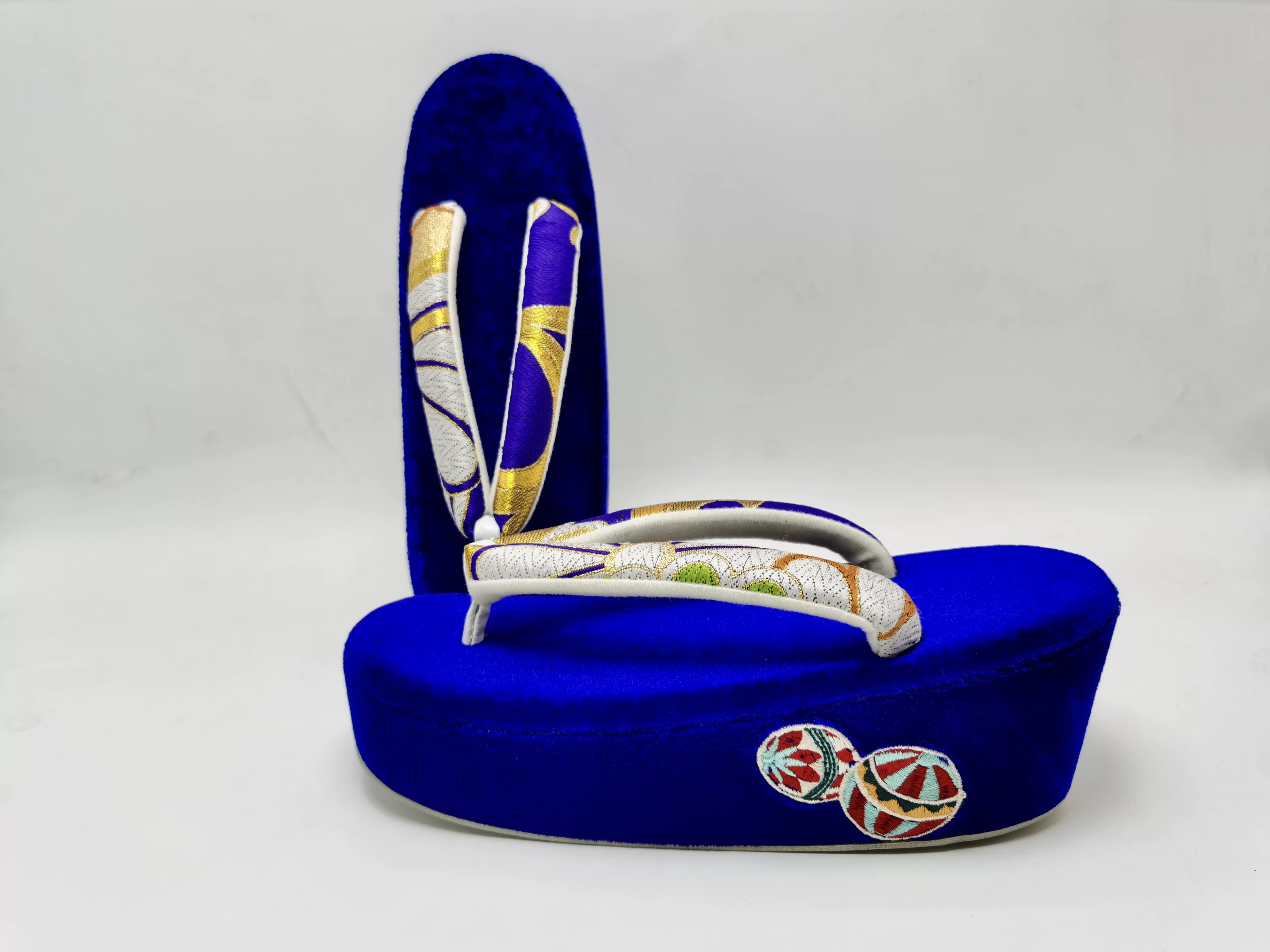 Japanese Cork-Soled Sandals (Z - Japanese Women Formal Wear 리뷰 및 가격